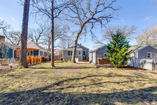 $289,800 | 367 North Lake Street, Grayslake, IL 60030