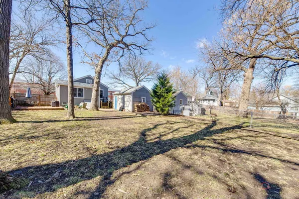 $289,800 | 367 North Lake Street, Grayslake, IL 60030