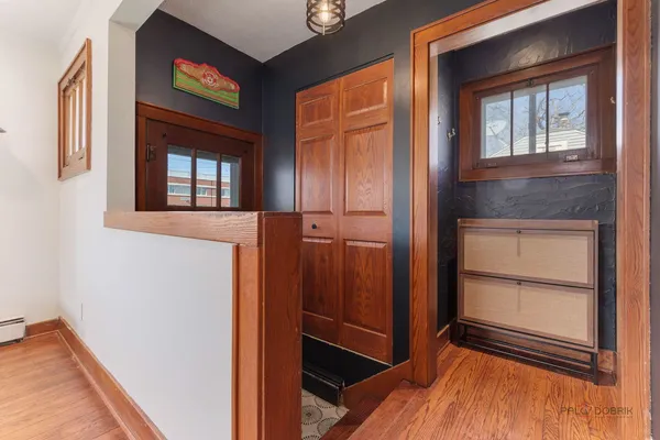 $289,800 | 367 North Lake Street, Grayslake, IL 60030