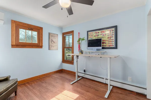 $289,800 | 367 North Lake Street, Grayslake, IL 60030