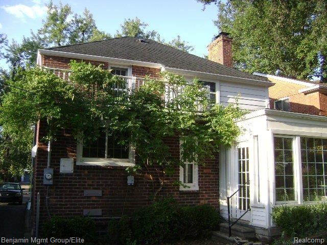 352 Merriweather Road Grosse Pointe, MI 48236 - Photo 2 of 11 Rear