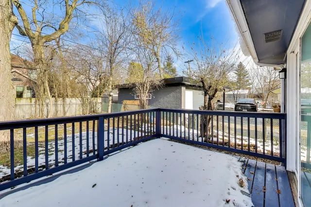 $3,500 | 1006 Devon Avenue, Park Ridge, IL 60068