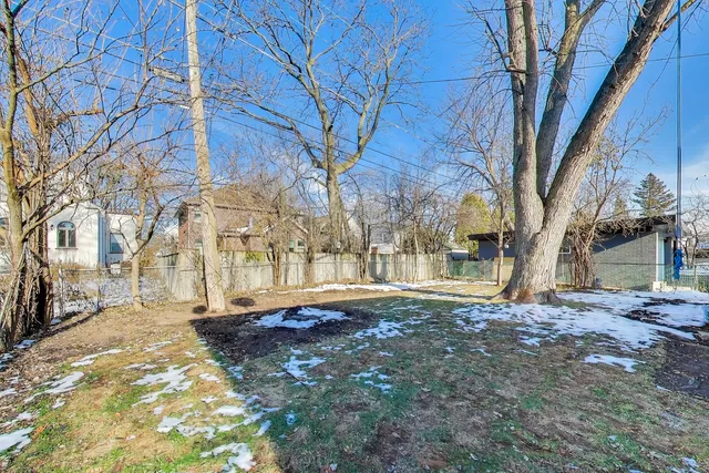 $3,500 | 1006 Devon Avenue, Park Ridge, IL 60068