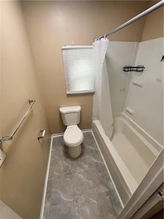 $1,300 | 527 Stokes Avenue, Braddock, PA 15104