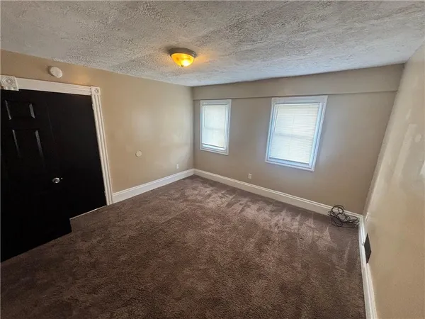 $1,300 | 527 Stokes Avenue, Braddock, PA 15104