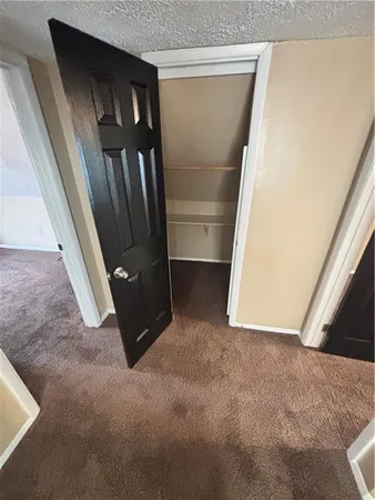 $1,300 | 527 Stokes Avenue, Braddock, PA 15104