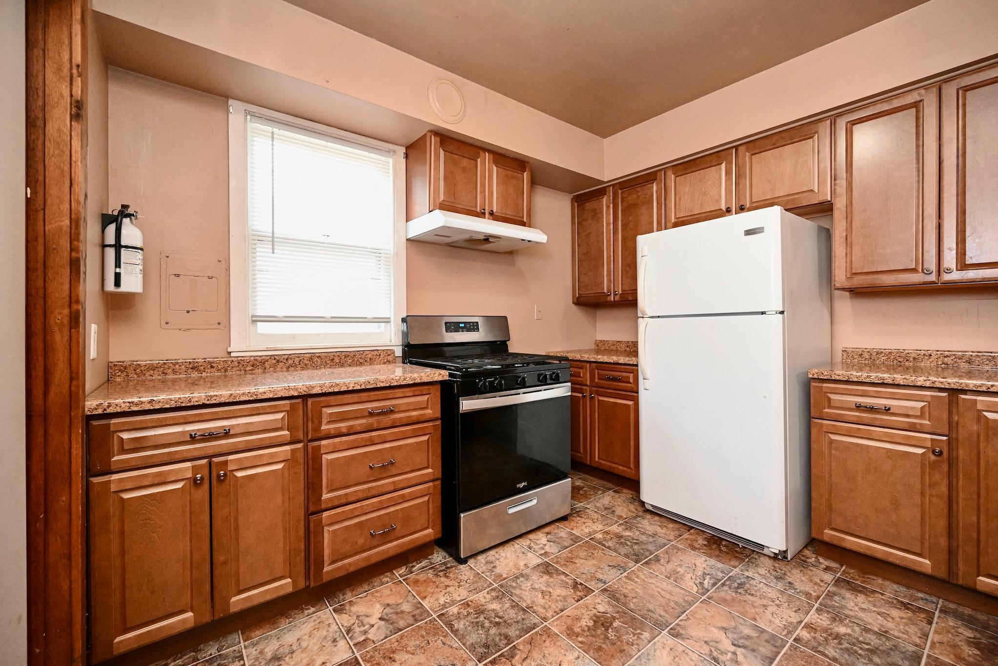 403 West Broadway Street Winona, MN 55987 - Photo 5 of 24