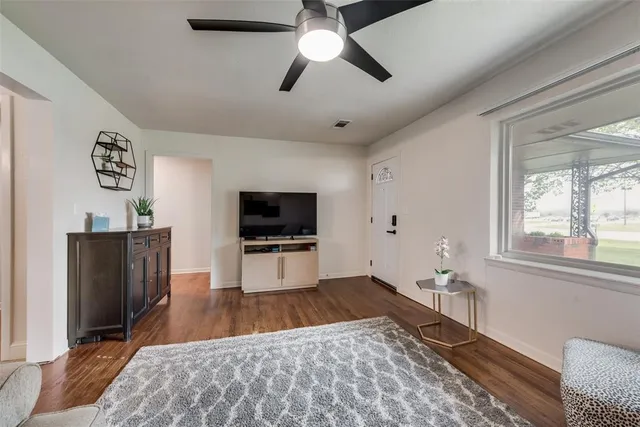 $1,995 | 1306 North Powell Parkway, Anna, TX 75409