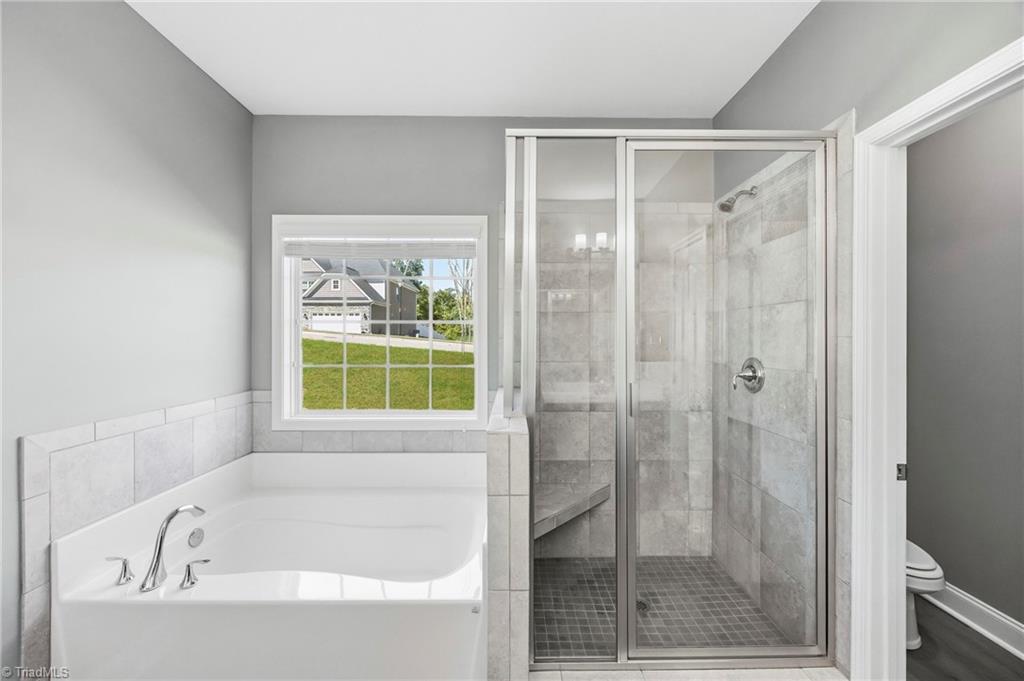 2929 Fernley Court High Point, NC 27262 - Photo 21 of 47 Primary Bathroom
