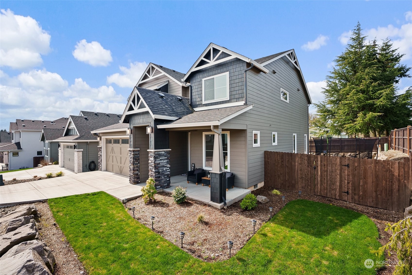 1521 South 40th Place Ridgefield, WA 98642 - Photo 3 of 40 Gallery Image 3
