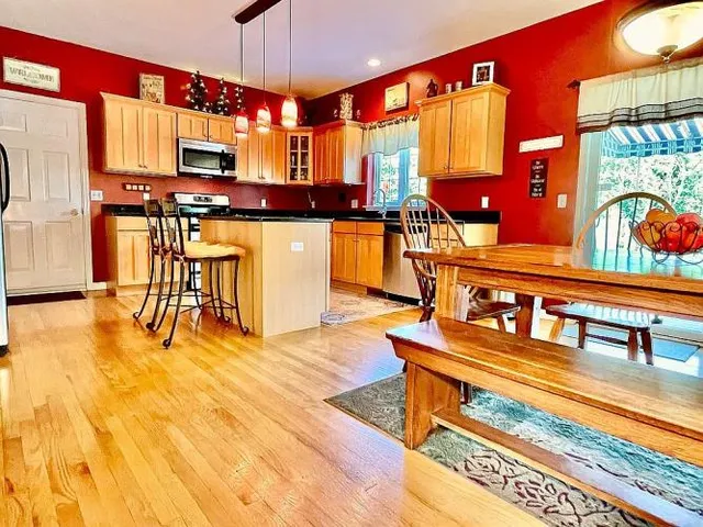 $725,000 | 12 Jansen Court, Buffalo, NY 14225