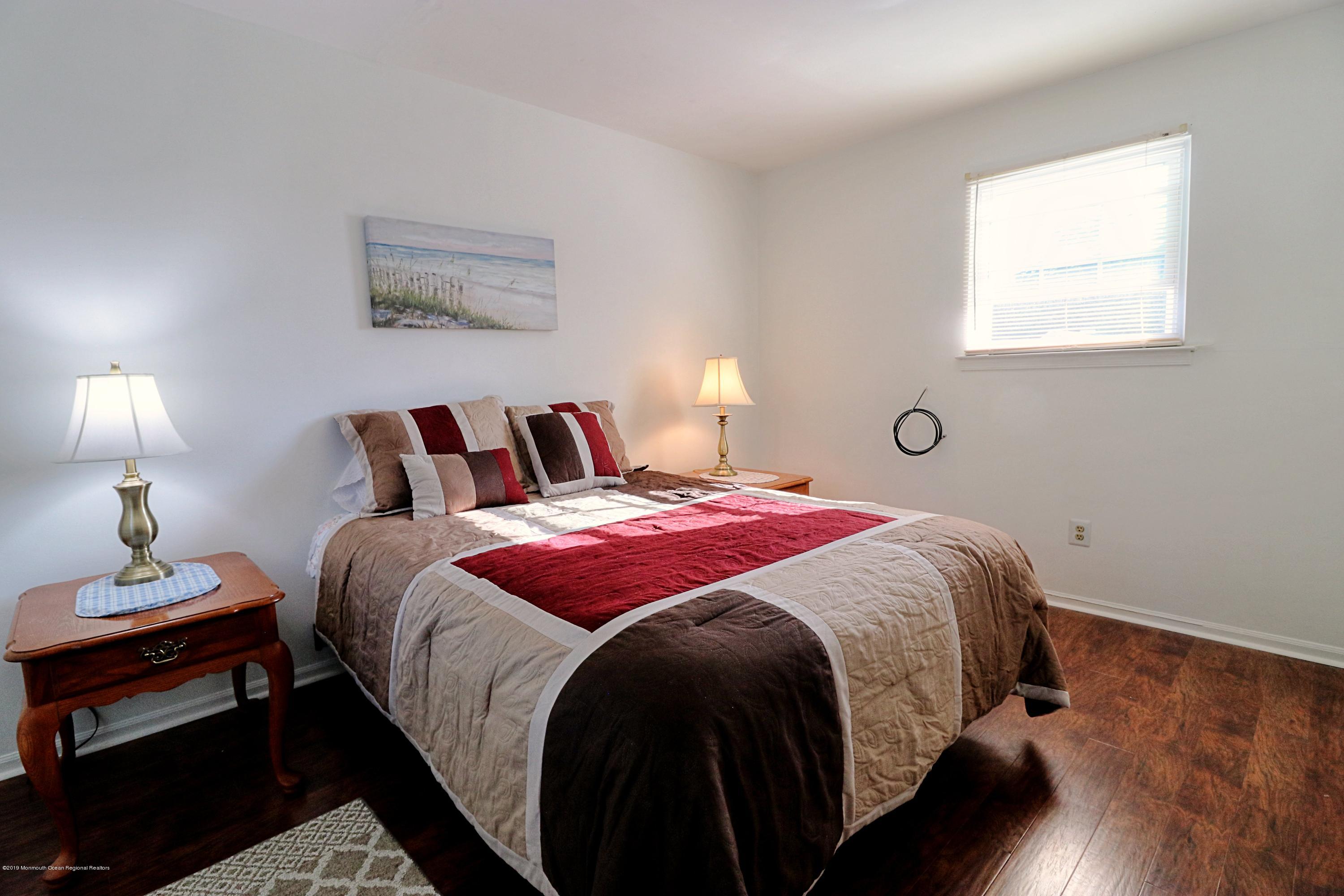 95 Appletree Road Howell, NJ 07731 - Photo 31 of 35 secondbedroom_1