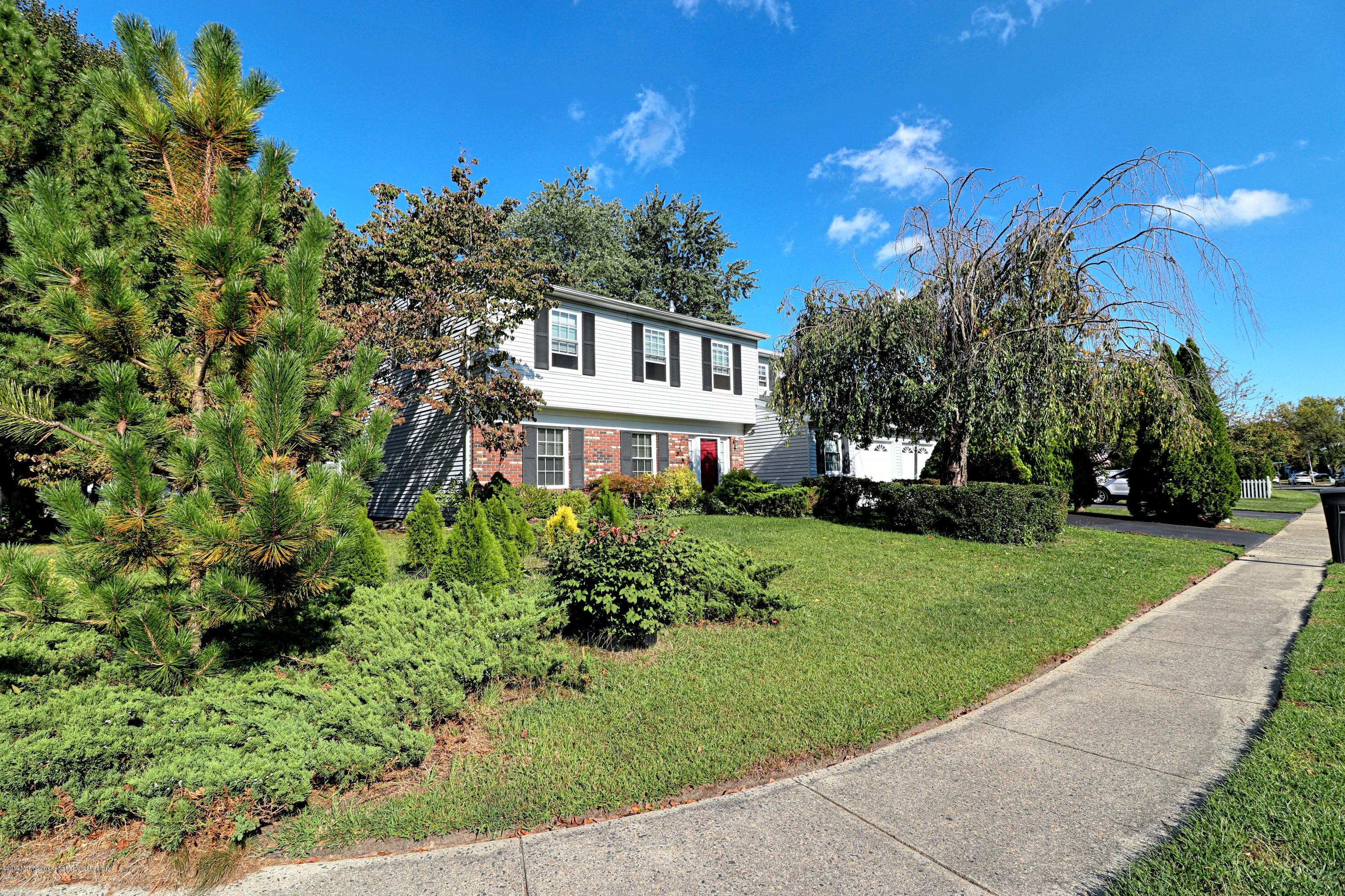 95 Appletree Road Howell, NJ 07731 - Photo 5 of 35 exterior_1