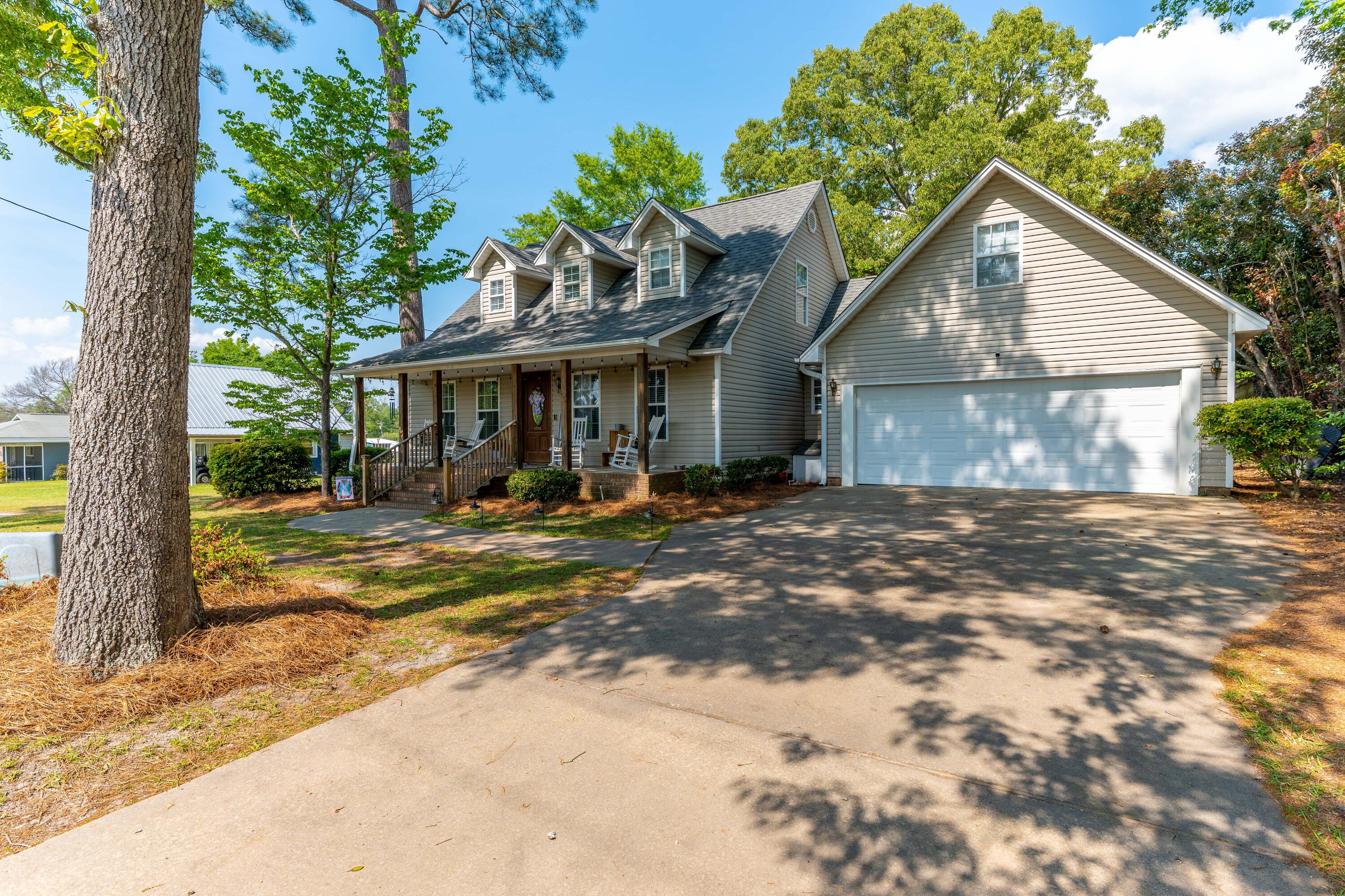 1118 Bruce Street Manning, SC 29102 - Photo 3 of 27 P1018918
