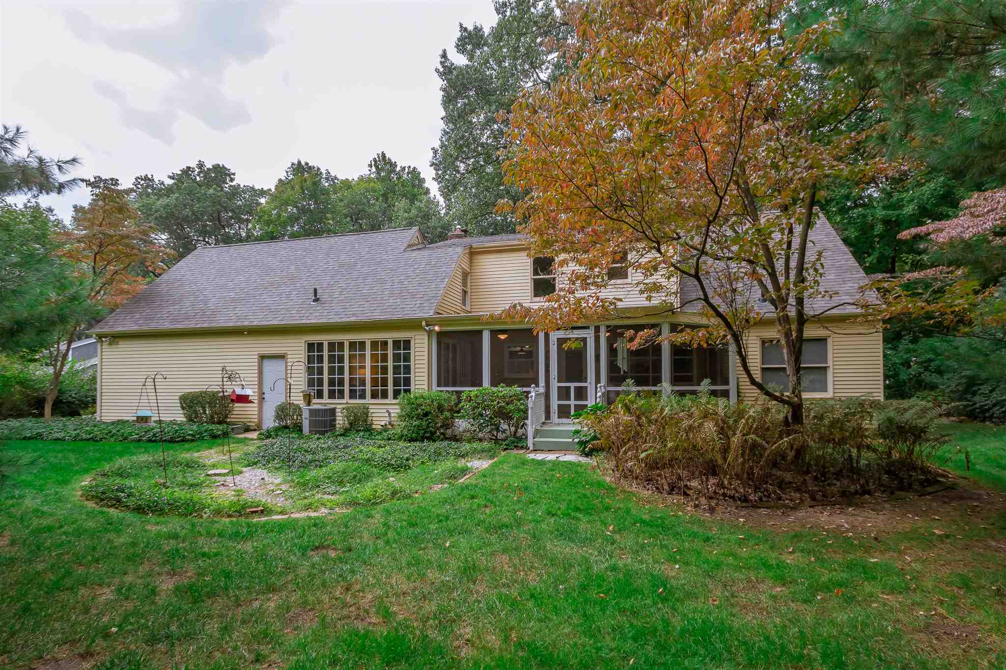52188 Farmington Square Road Granger, IN 46530 - Photo 9 of 36 Gallery Image 9