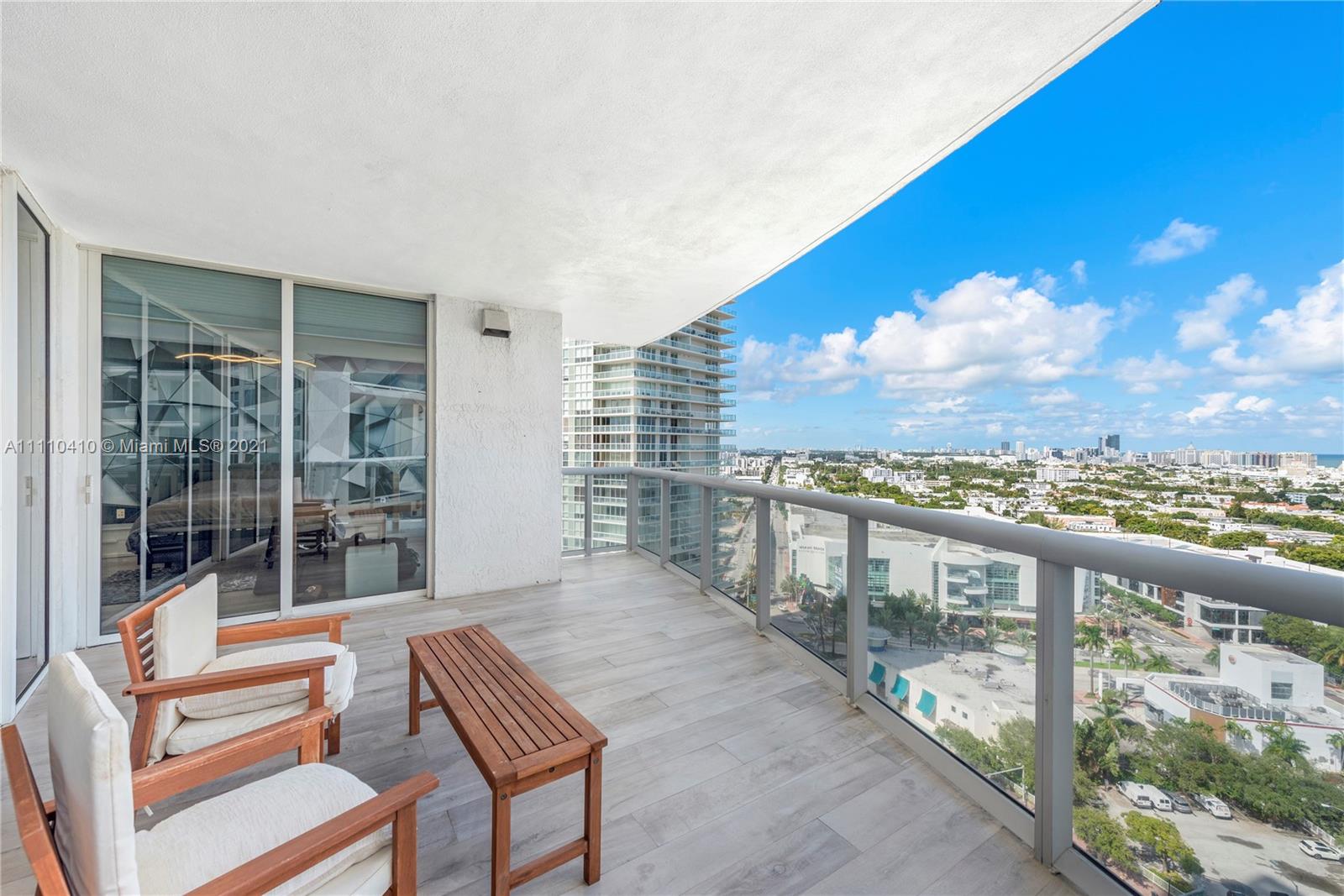 400 Alton Road, Unit 2003 Miami Beach, FL 33139 - Photo 29 of 38