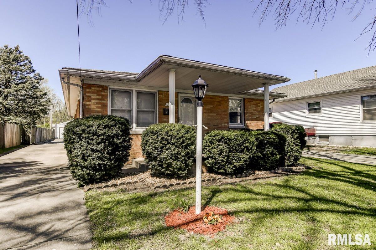1129 North Milton Avenue Springfield, IL 62702 - Photo 1 of 35 Gallery Image 1