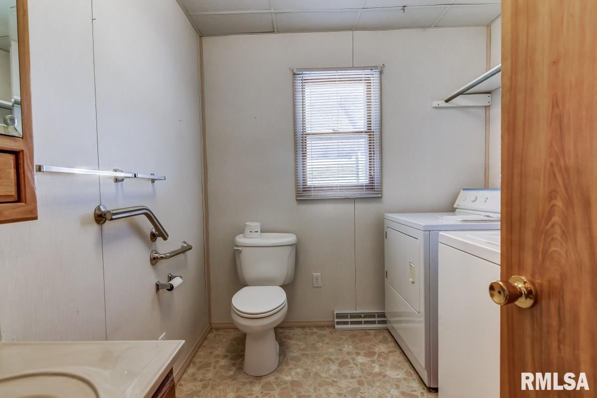 1129 North Milton Avenue Springfield, IL 62702 - Photo 15 of 35 Gallery Image 15
