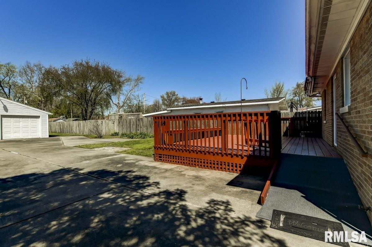1129 North Milton Avenue Springfield, IL 62702 - Photo 27 of 35 Gallery Image 27