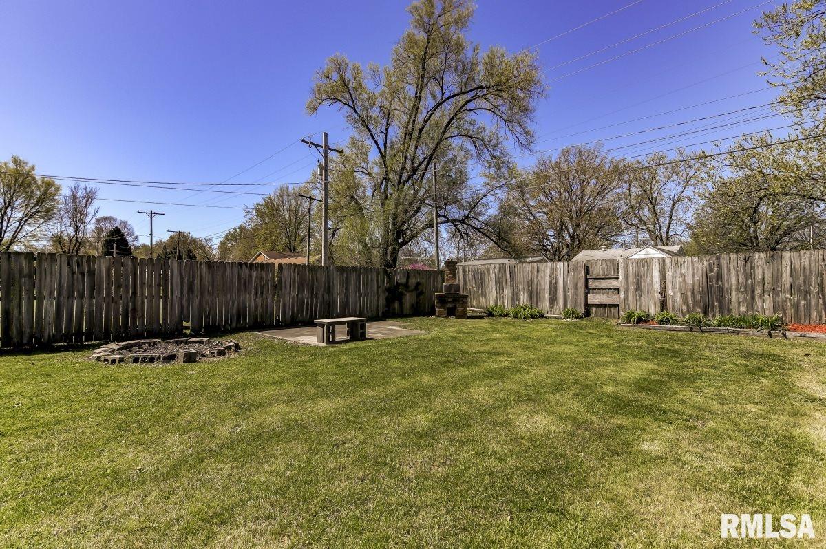 1129 North Milton Avenue Springfield, IL 62702 - Photo 34 of 35 Gallery Image 34