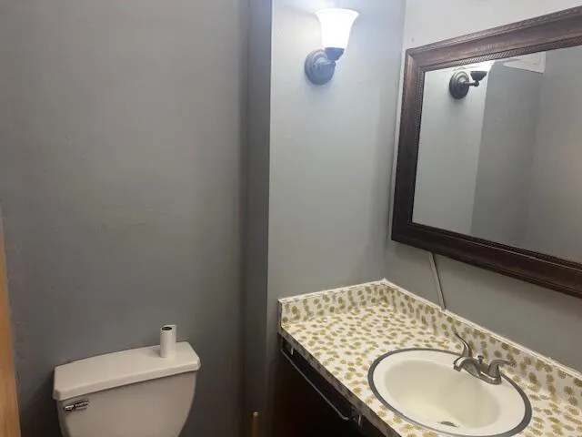 $83,900 | 8970 North 95th Street, Unit G, Milwaukee, WI 53224