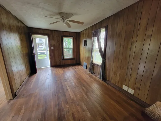 $79,900 | 212 Henry Street, Montour, NY 14865