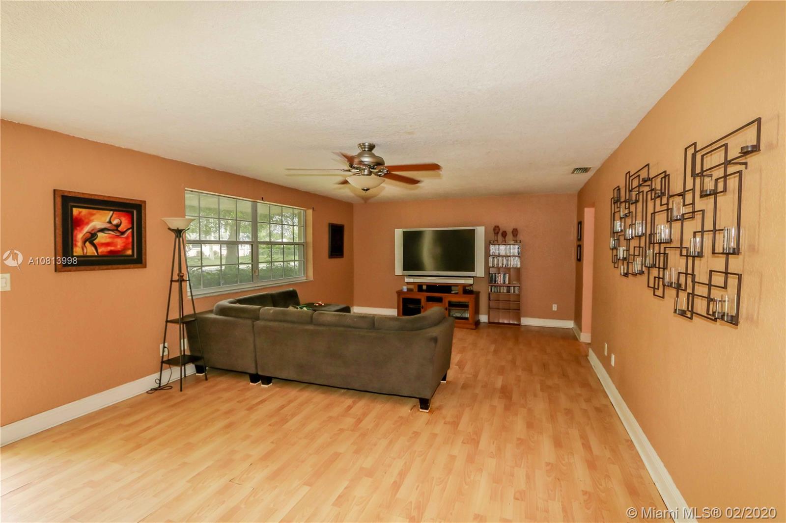 20300 Southwest 316th Street Homestead, FL 33030 - Photo 2 of 26