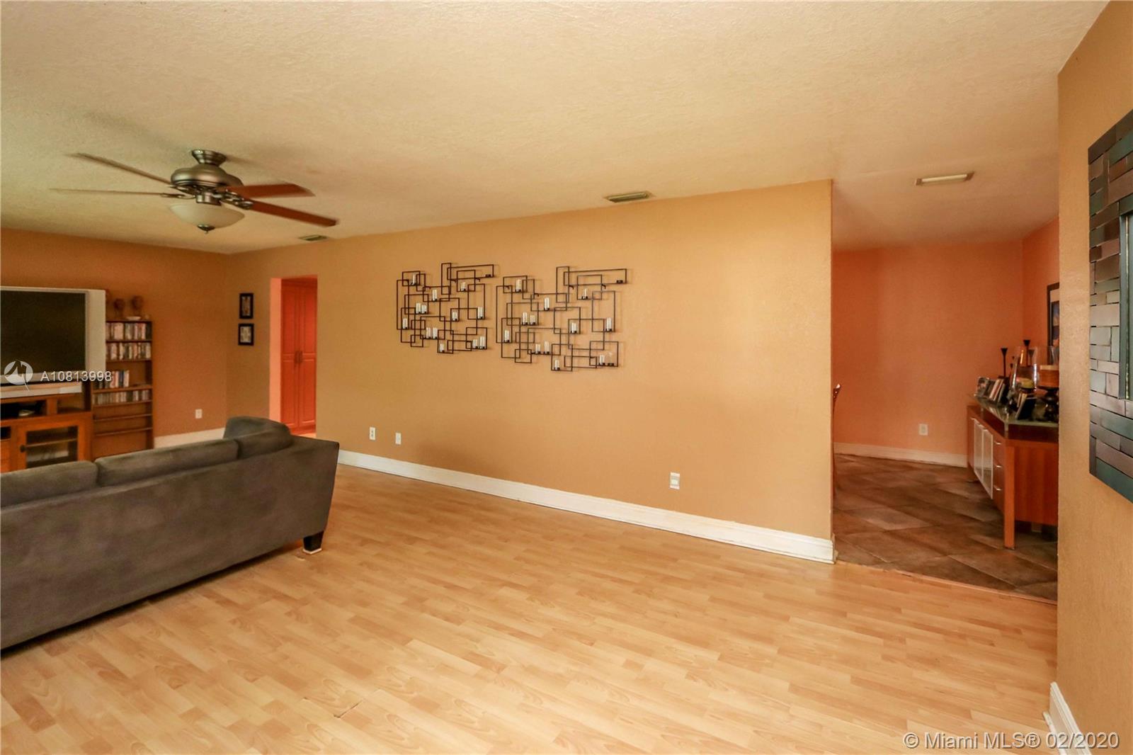 20300 Southwest 316th Street Homestead, FL 33030 - Photo 4 of 26
