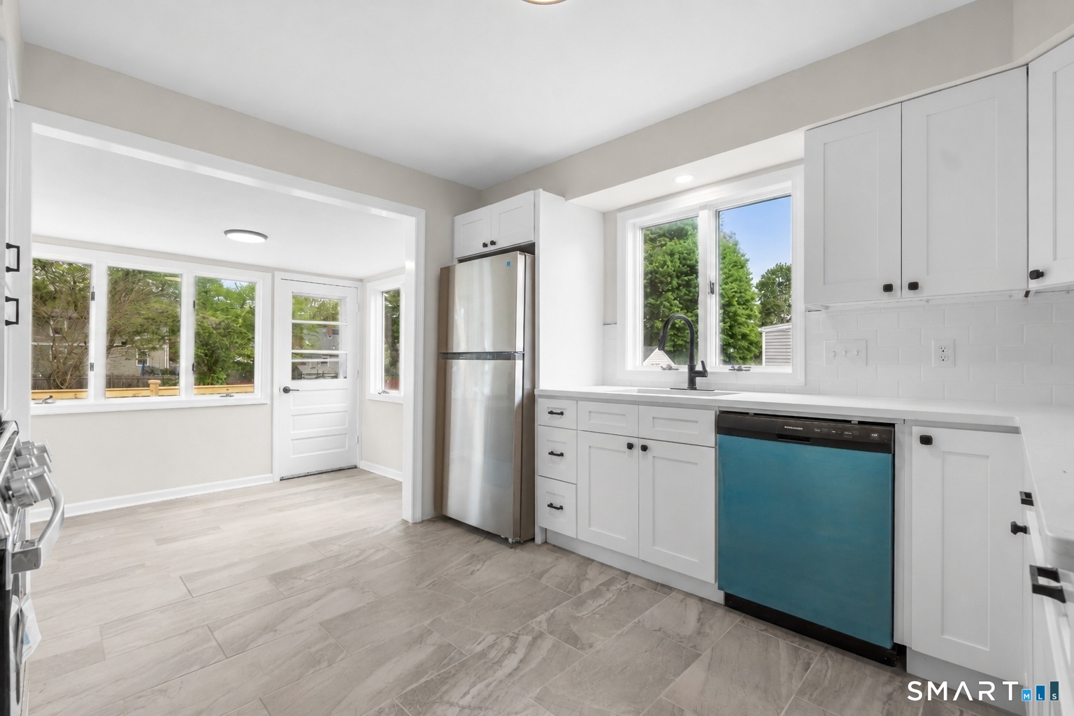 131 Chester Street Hamden, CT 06514 - Photo 9 of 36