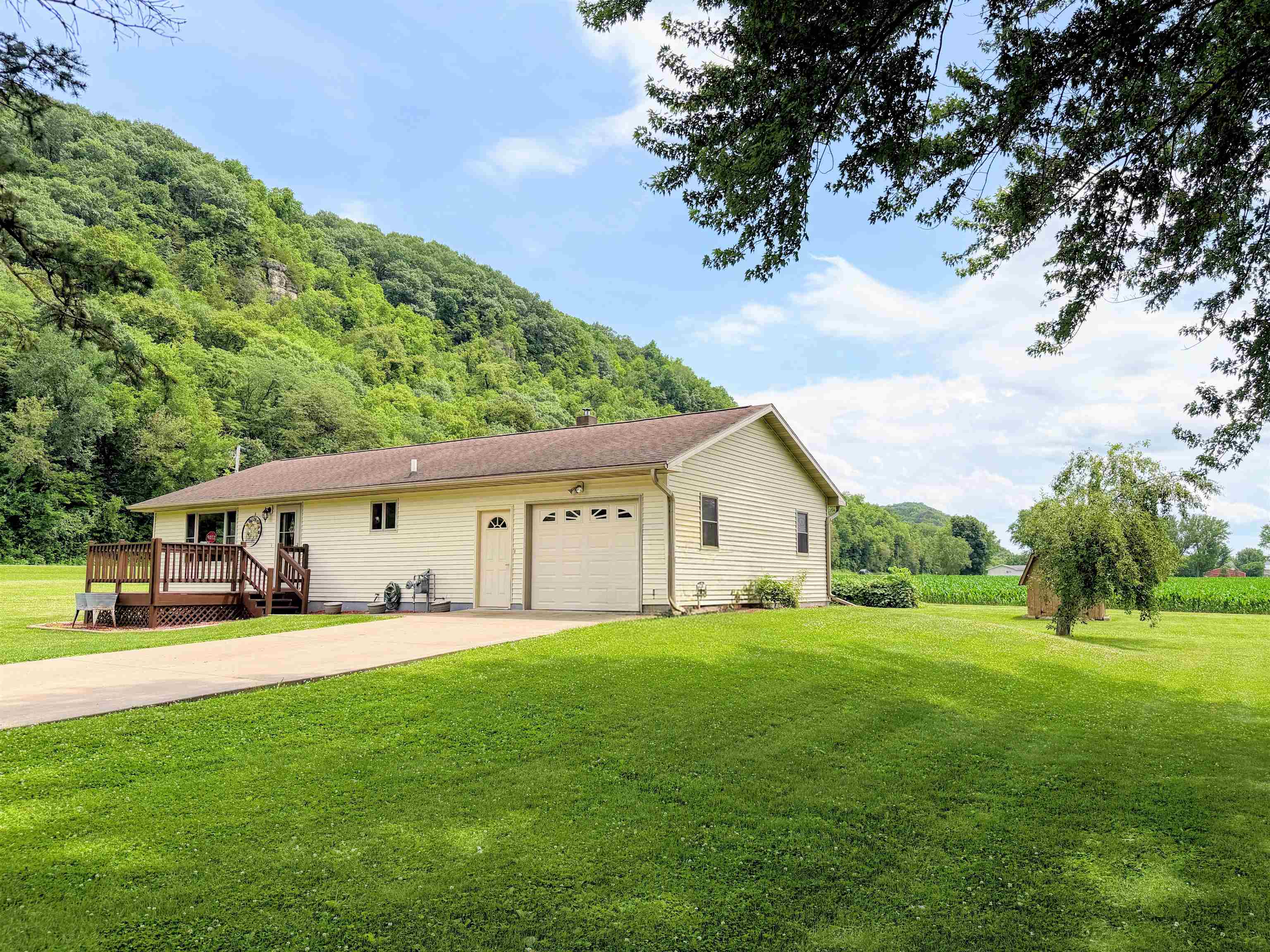 63823 Meadow Lane Prairie du Chien, WI 53821 - Photo 1 of 29