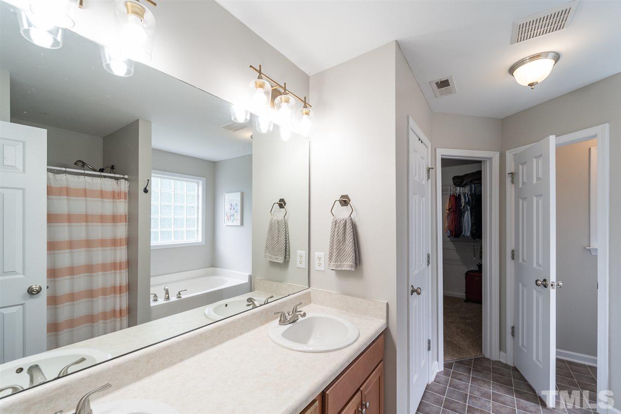 89 Spring Leaf Lane Wendell, NC 27591 - Photo 18 of 30 Gallery Image 18