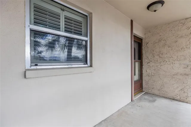 $140,000 | 2750 East Bay Drive, Unit 15E, Largo, FL 33771