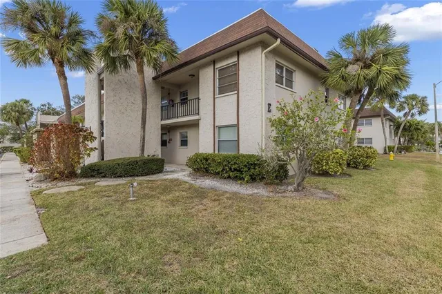 $140,000 | 2750 East Bay Drive, Unit 15E, Largo, FL 33771