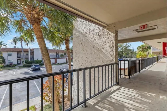 $140,000 | 2750 East Bay Drive, Unit 15E, Largo, FL 33771