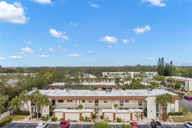 $140,000 | 2750 East Bay Drive, Unit 15E, Largo, FL 33771