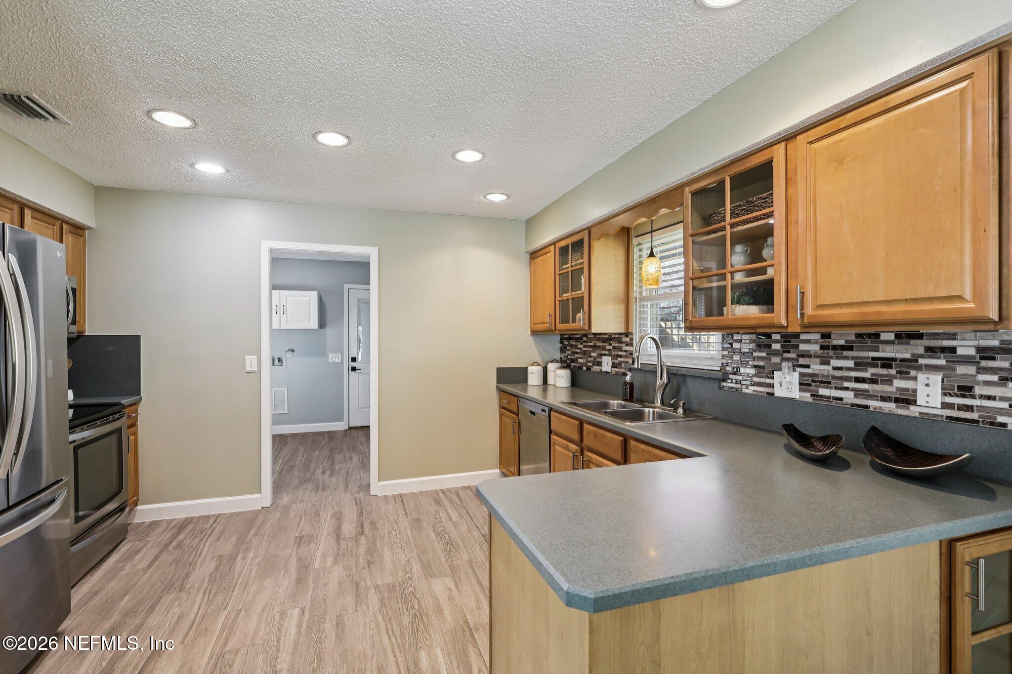 3585 Lawrence Road Orange Park, FL 32073 - Photo 20 of 73 Kitchen