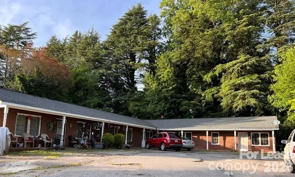 $600 | 334 Brevard Street, Unit E, Statesville, NC 28677