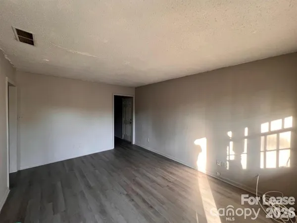 $600 | 334 Brevard Street, Unit E, Statesville, NC 28677