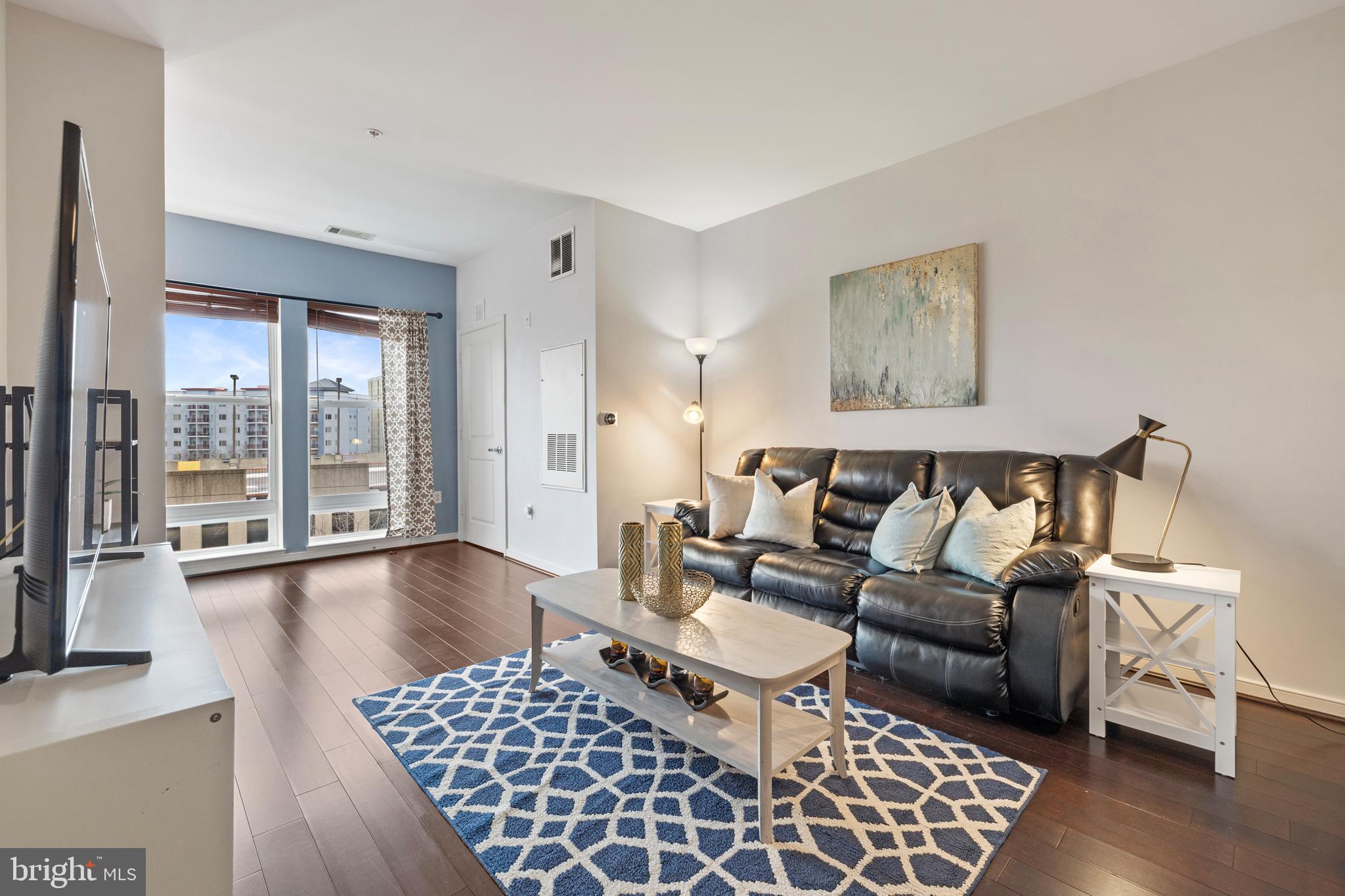 8045 Newell Street, Unit 522 Silver Spring, MD 20910 - Photo 12 of 31