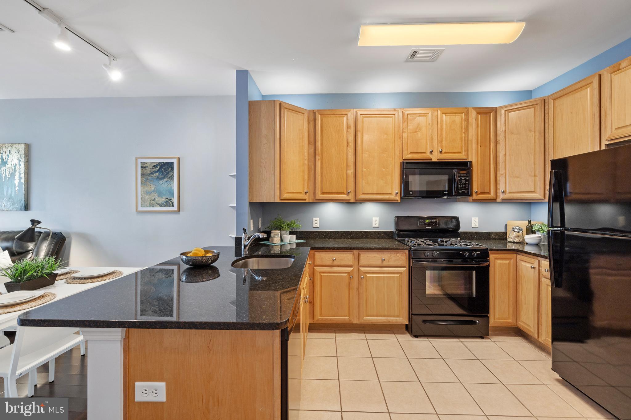 8045 Newell Street, Unit 522 Silver Spring, MD 20910 - Photo 3 of 31