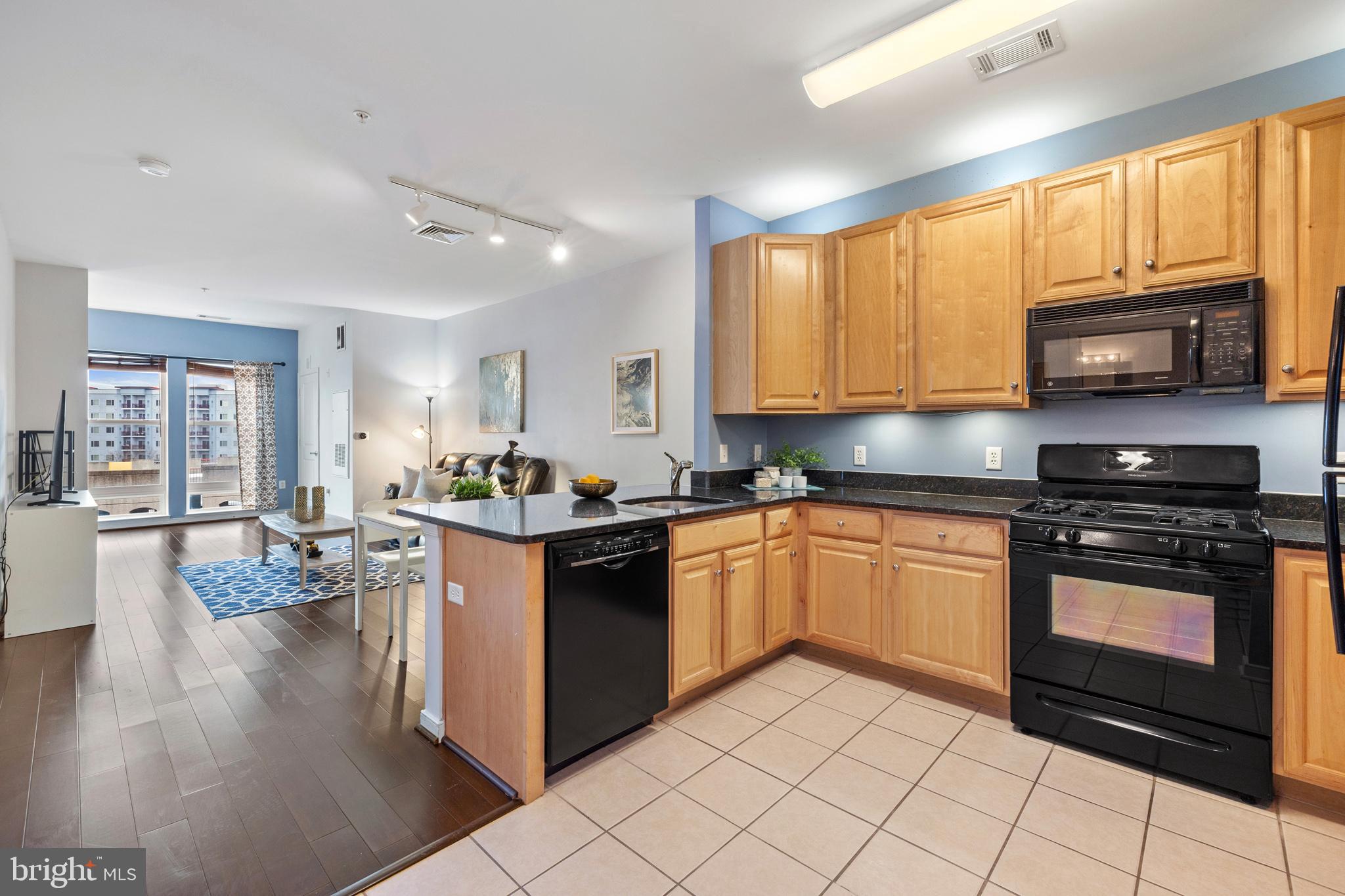 8045 Newell Street, Unit 522 Silver Spring, MD 20910 - Photo 5 of 31