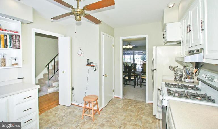 1208 Cedar Park Road, Unit 4 Annapolis, MD 21401 - Photo 11 of 21 Kitchen #3