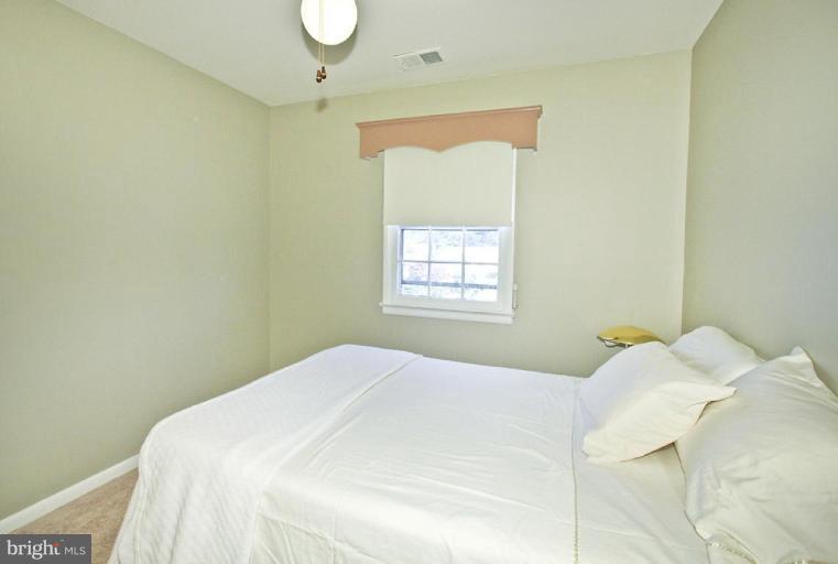 1208 Cedar Park Road, Unit 4 Annapolis, MD 21401 - Photo 20 of 21 Bedroom #3