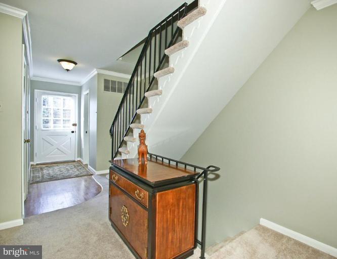 1208 Cedar Park Road, Unit 4 Annapolis, MD 21401 - Photo 8 of 21 Entrance / Foyer