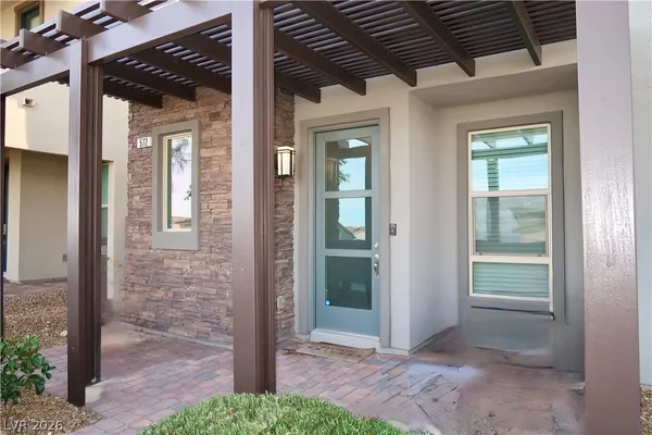 $2,430 | 572 Pear Lake Street, Las Vegas, NV 89138