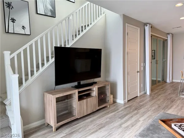 $2,430 | 572 Pear Lake Street, Las Vegas, NV 89138