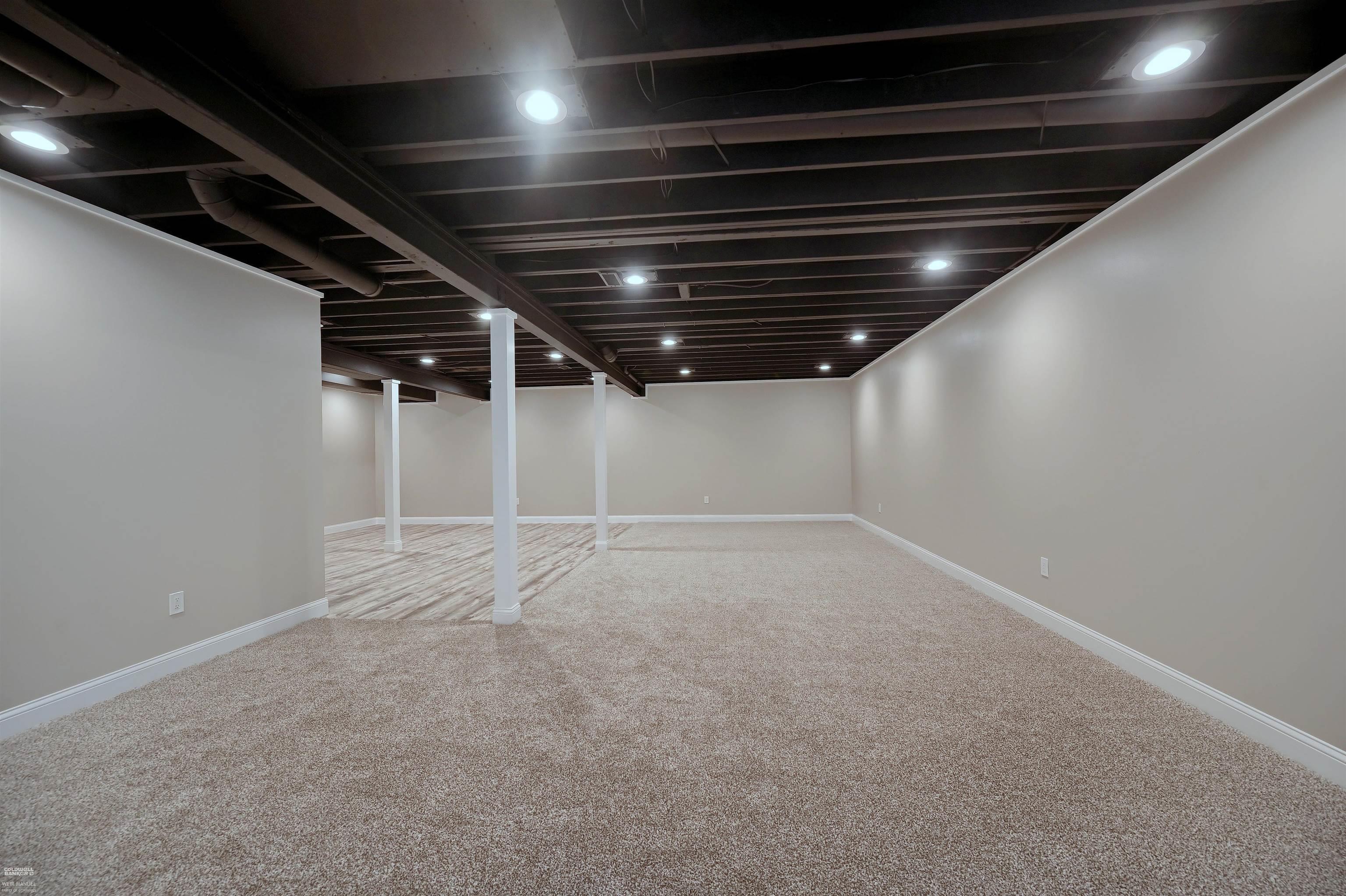 1021 Crestwyk Lane, Unit 7 Rochester Hills, MI 48307 - Photo 28 of 44