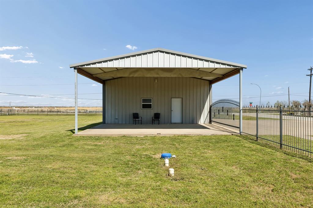 600 Lonesome Trail Haslet, TX 76052 - Photo 8 of 36 a view of a backyard