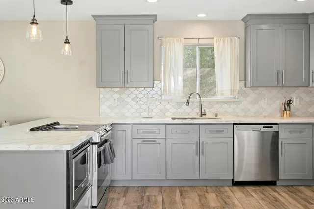 $3,500 | 4331 West Dailey Street, Glendale, AZ 85306