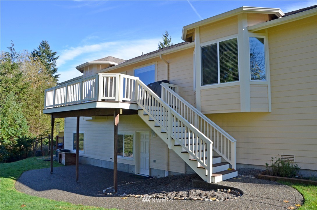1188 Southwest Harper Road Port Orchard, WA 98367 - Photo 3 of 25 Gallery Image 3